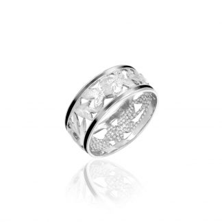 Hawaiian Flowers Ring in White Gold with Black Enamel Border