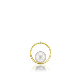Gold Diamond Circle Pendant with White Freshwater Pearl